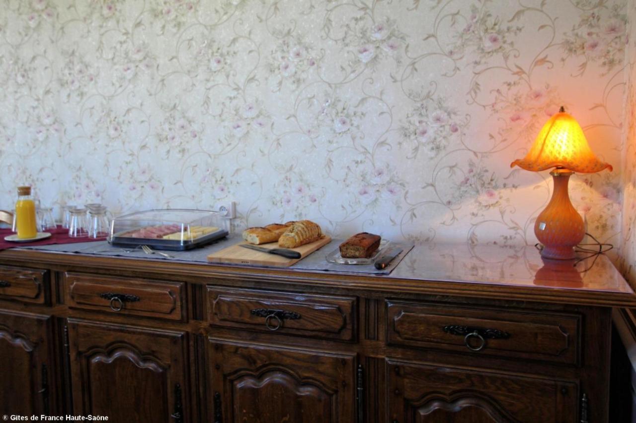 Au Fil Du Temps Bed & Breakfast Fougerolles-Saint-Valbert Eksteriør bilde